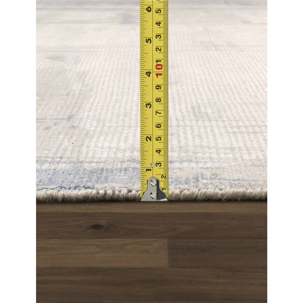 Modern Hand-Loomed Area Rug