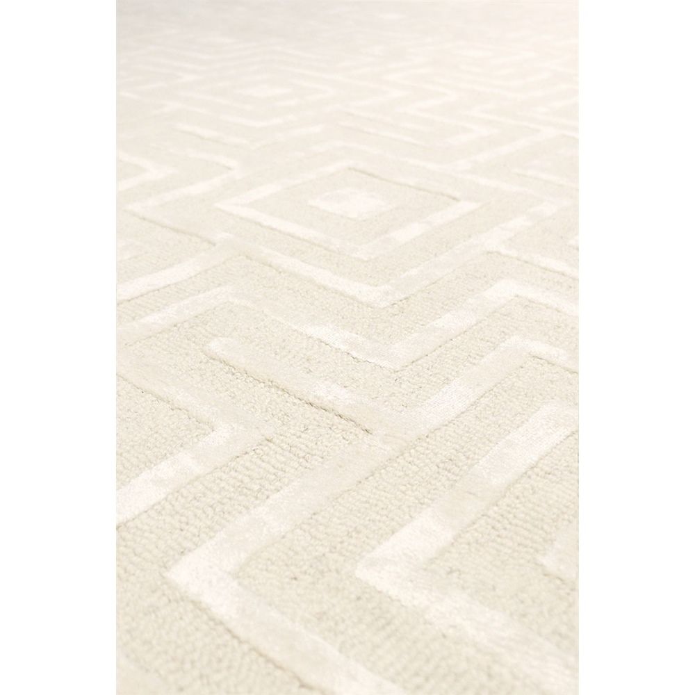 Edgy Hand-Tufted Ivory Area Rug